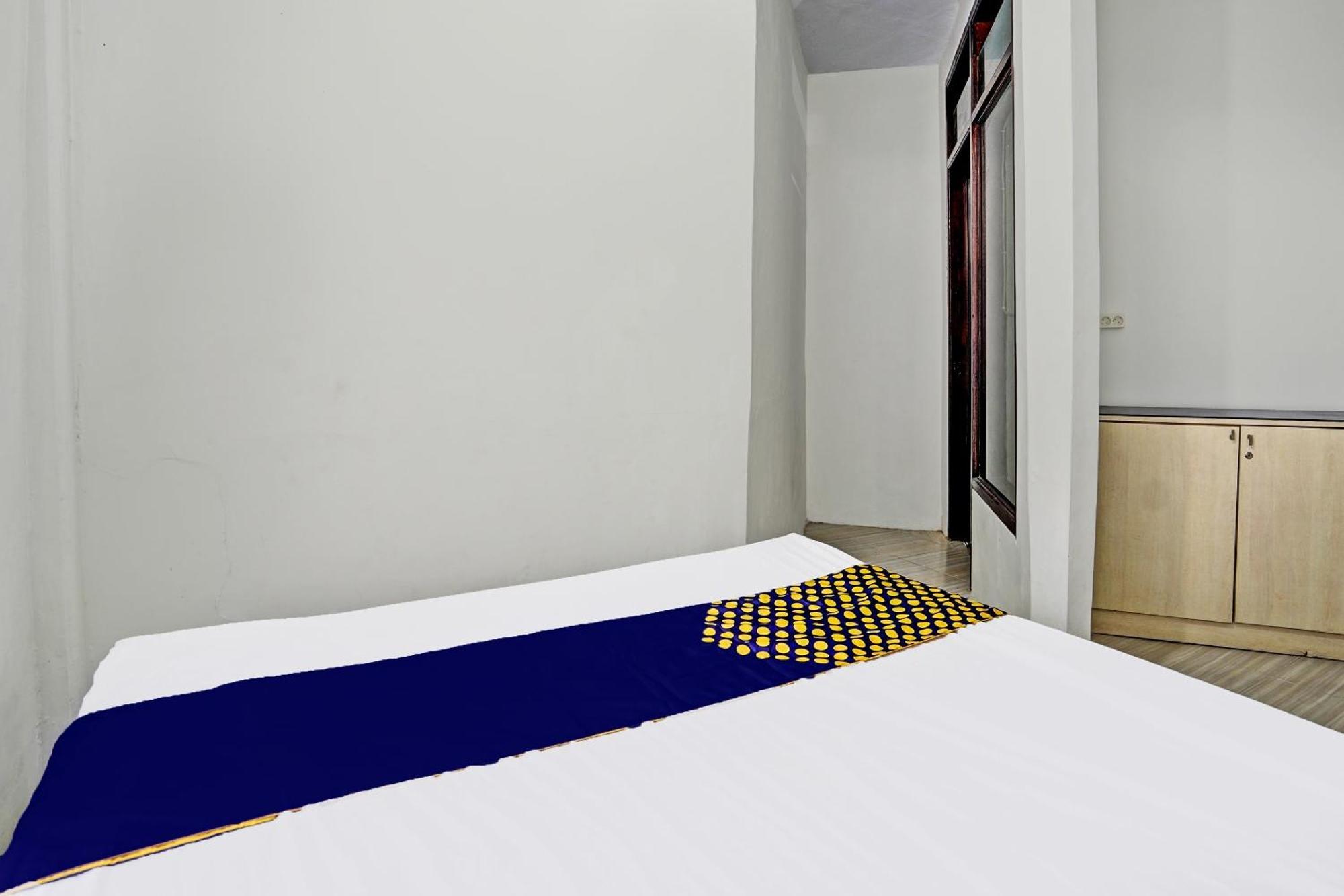 Spot On 92388 Villa Segi Delapan Prigen Ngoại thất bức ảnh