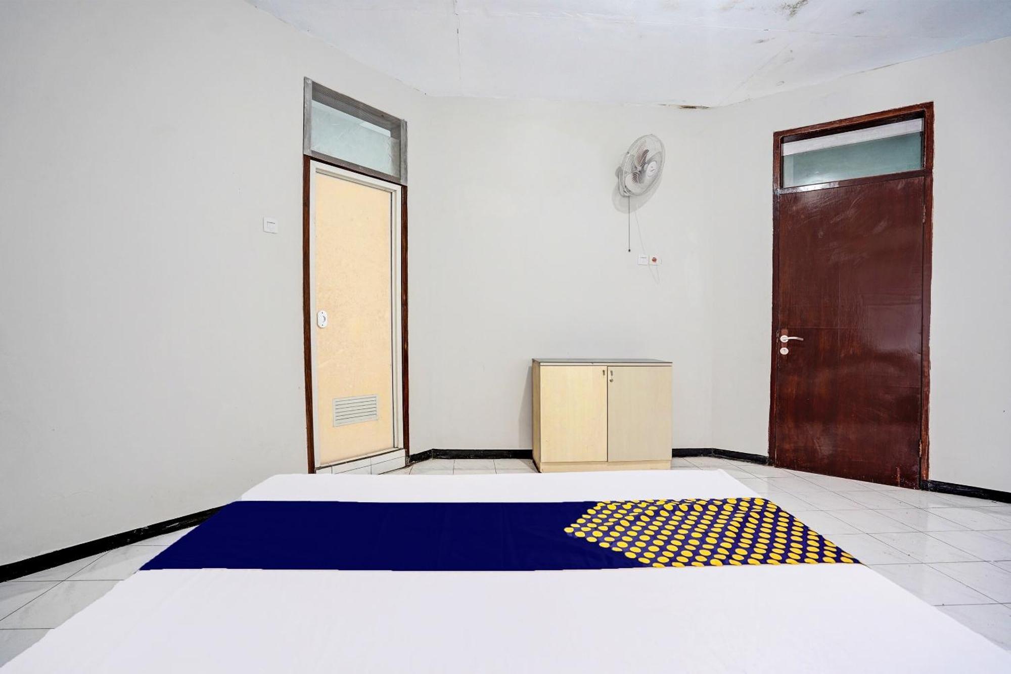 Spot On 92388 Villa Segi Delapan Prigen Ngoại thất bức ảnh