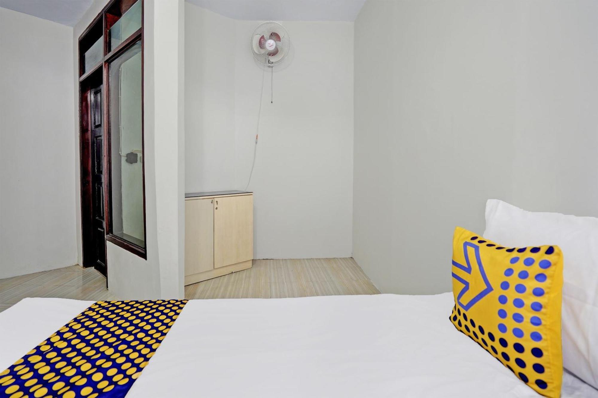 Spot On 92388 Villa Segi Delapan Prigen Ngoại thất bức ảnh