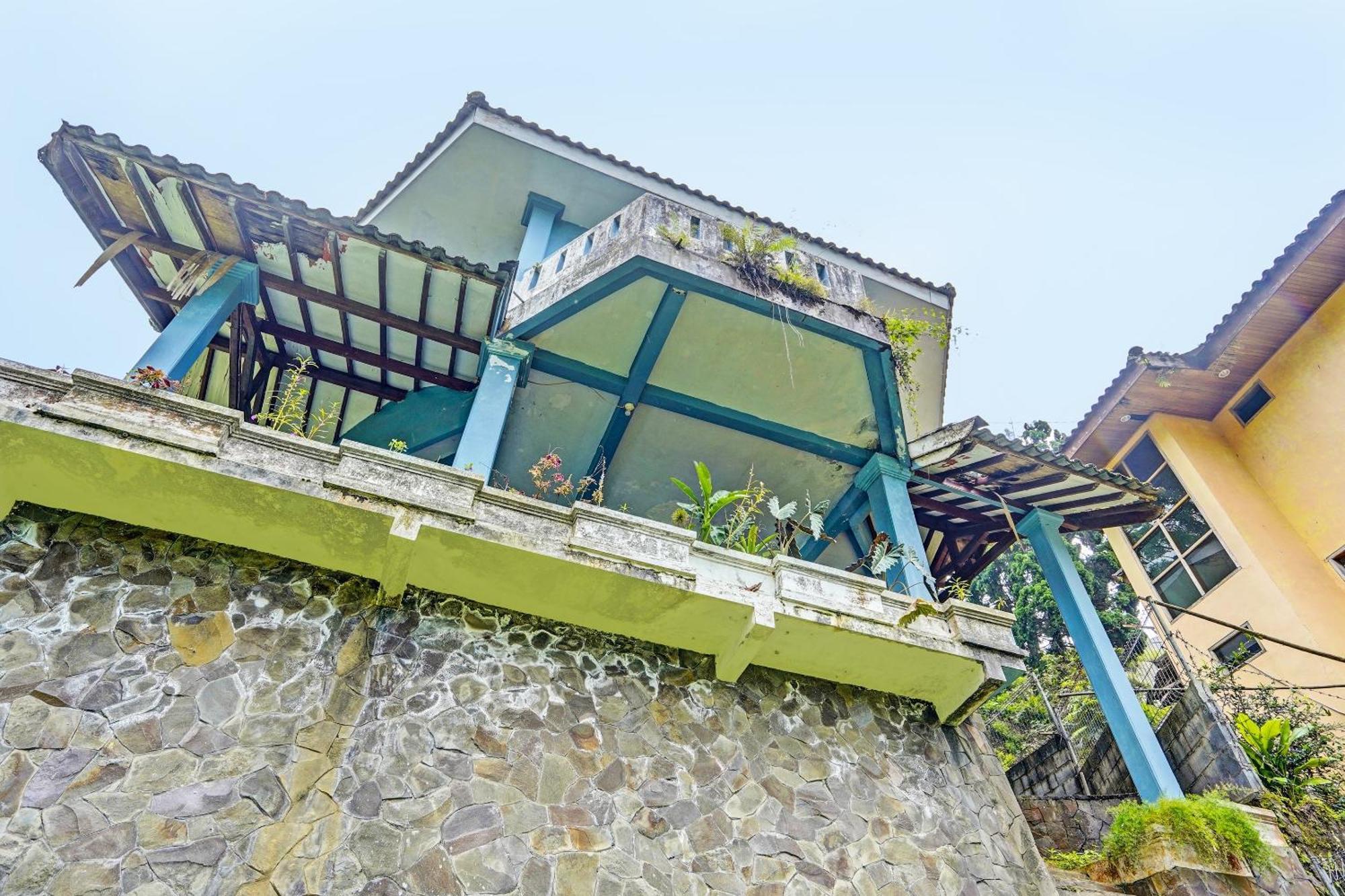 Spot On 92388 Villa Segi Delapan Prigen Ngoại thất bức ảnh