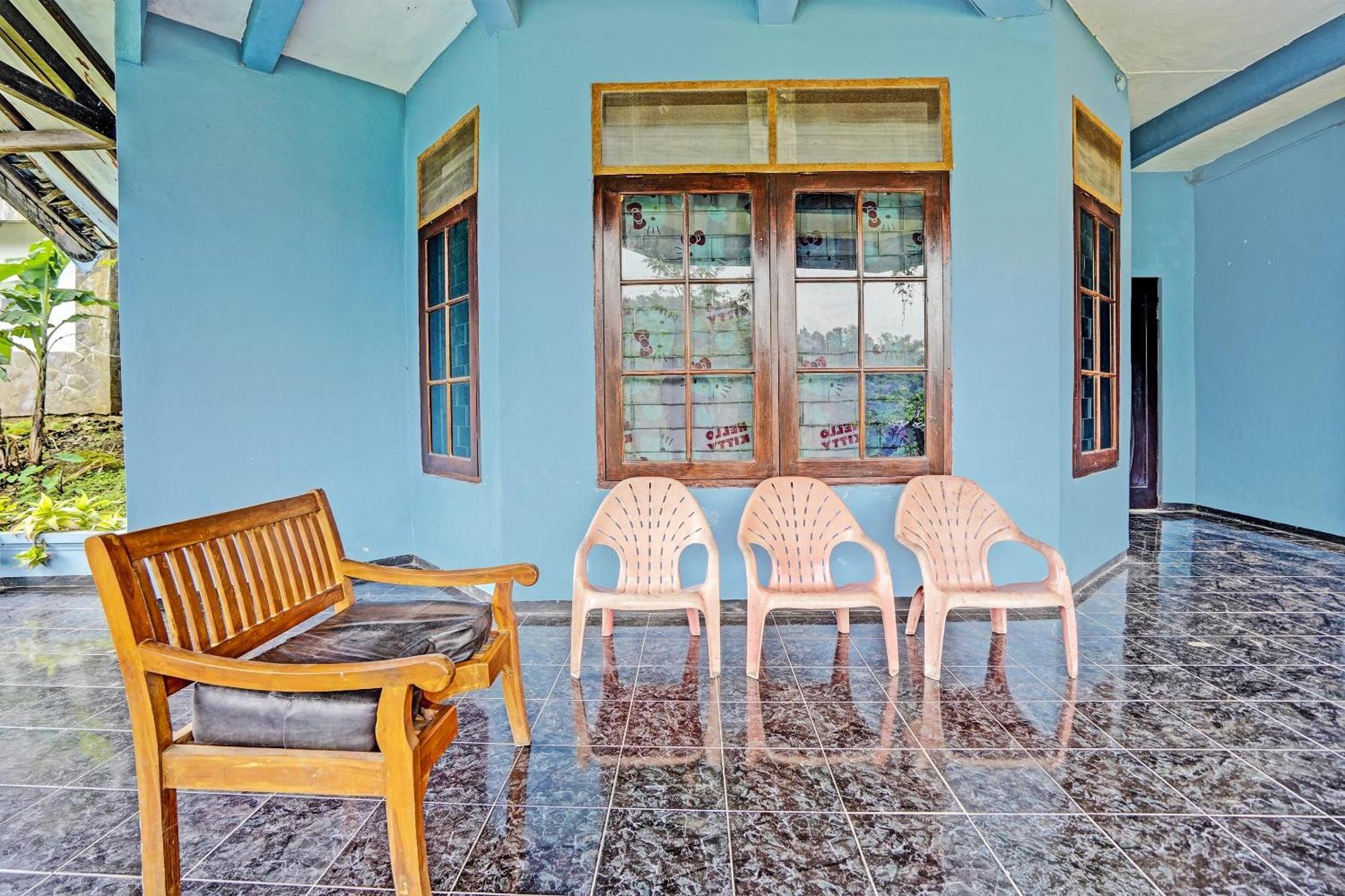 Spot On 92388 Villa Segi Delapan Prigen Ngoại thất bức ảnh