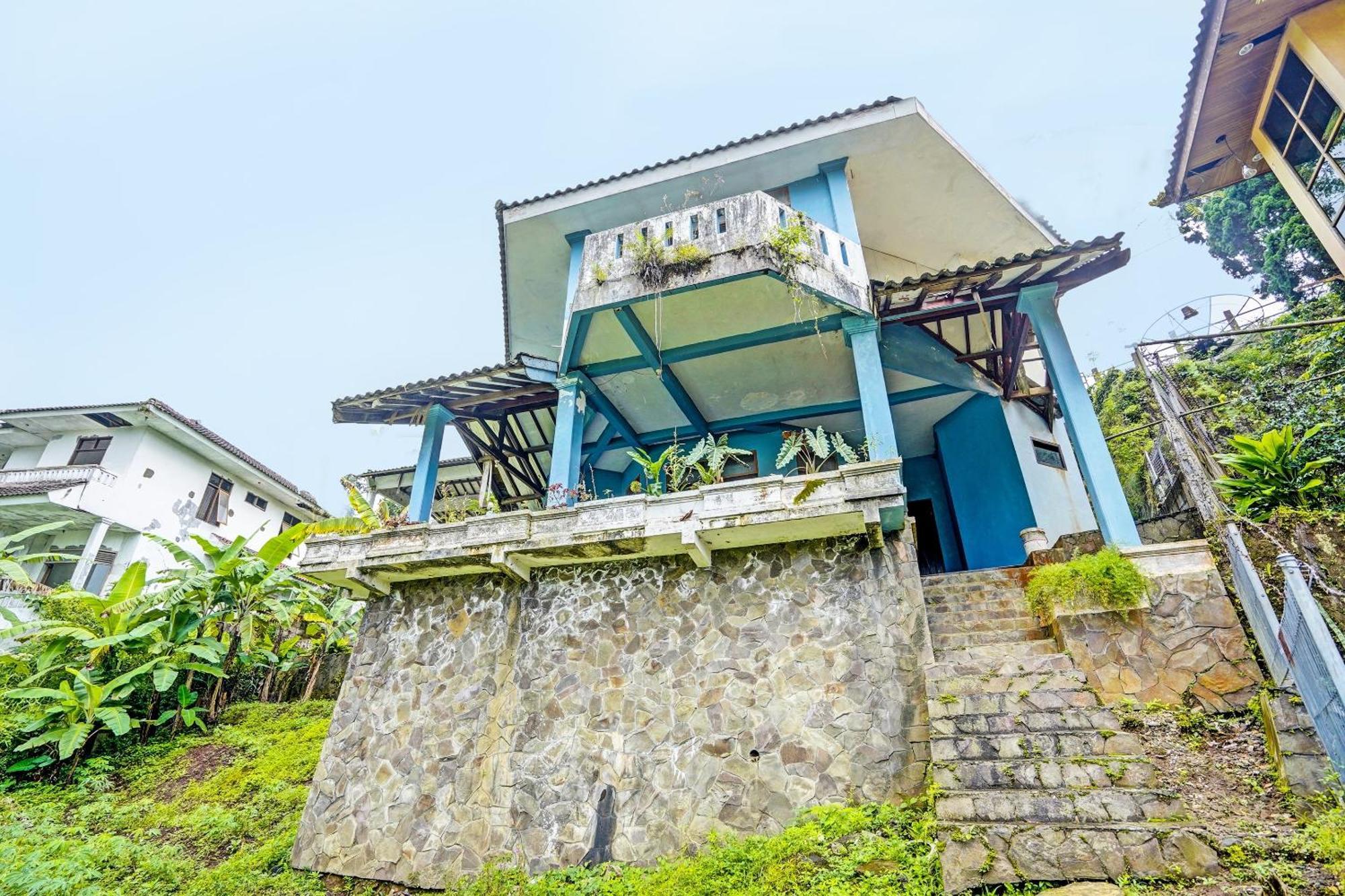 Spot On 92388 Villa Segi Delapan Prigen Ngoại thất bức ảnh